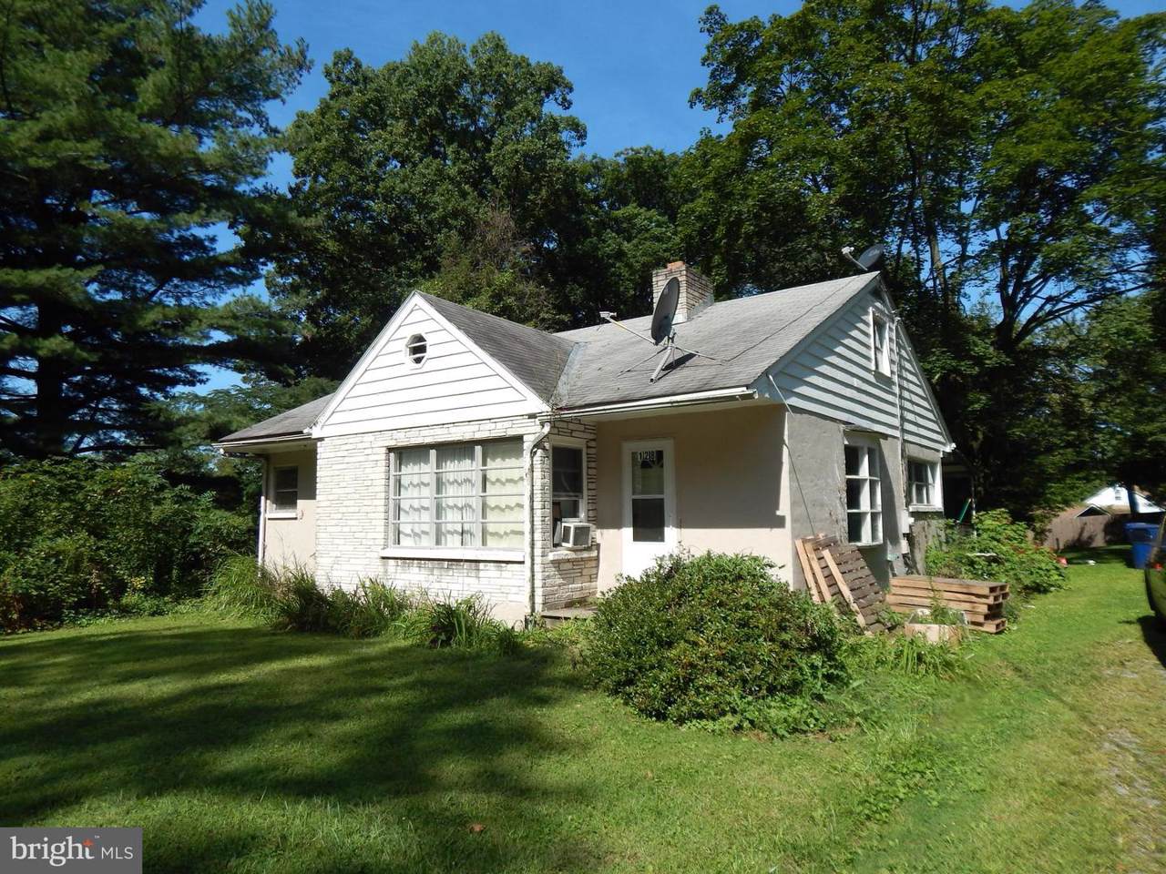 128-130 North Chestnut Street - Photo 1