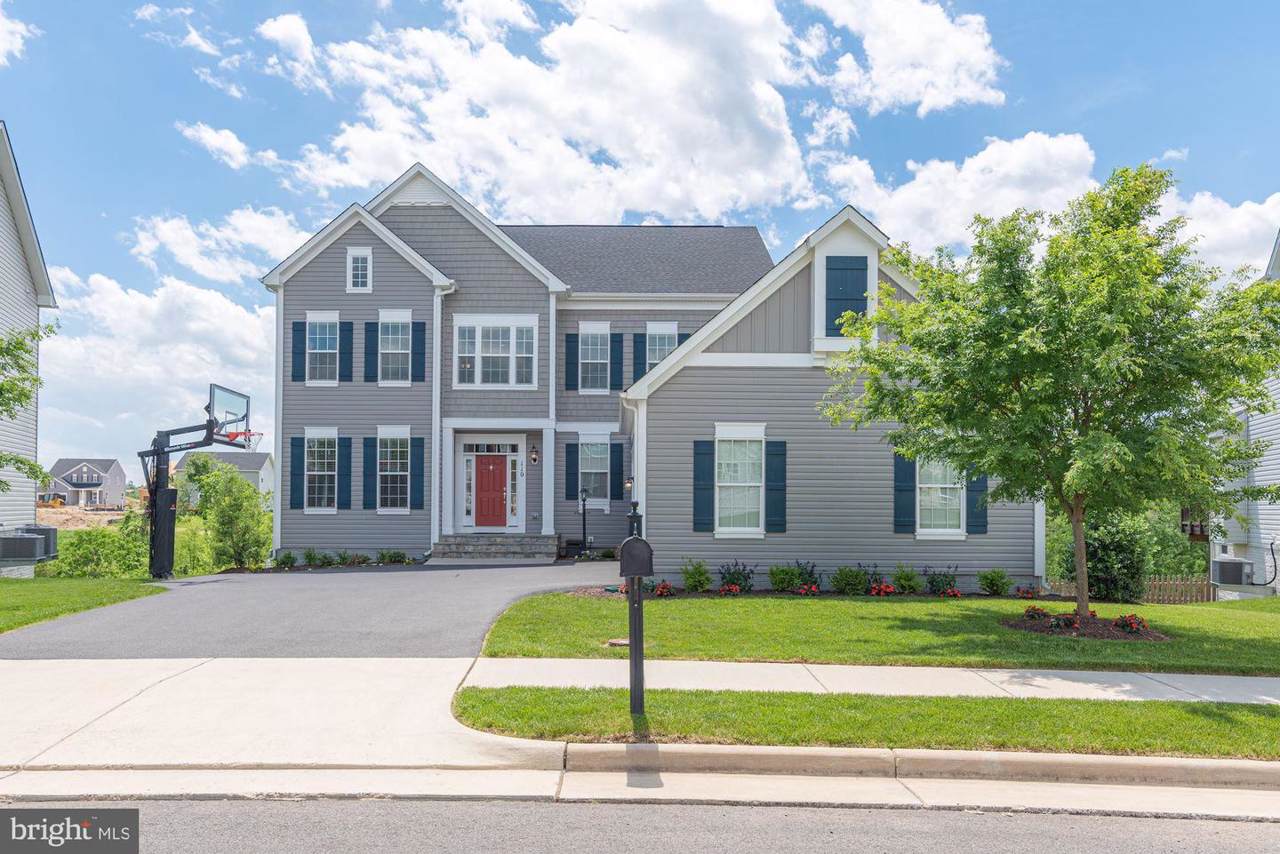 110 Farmhouse Court - Photo 1