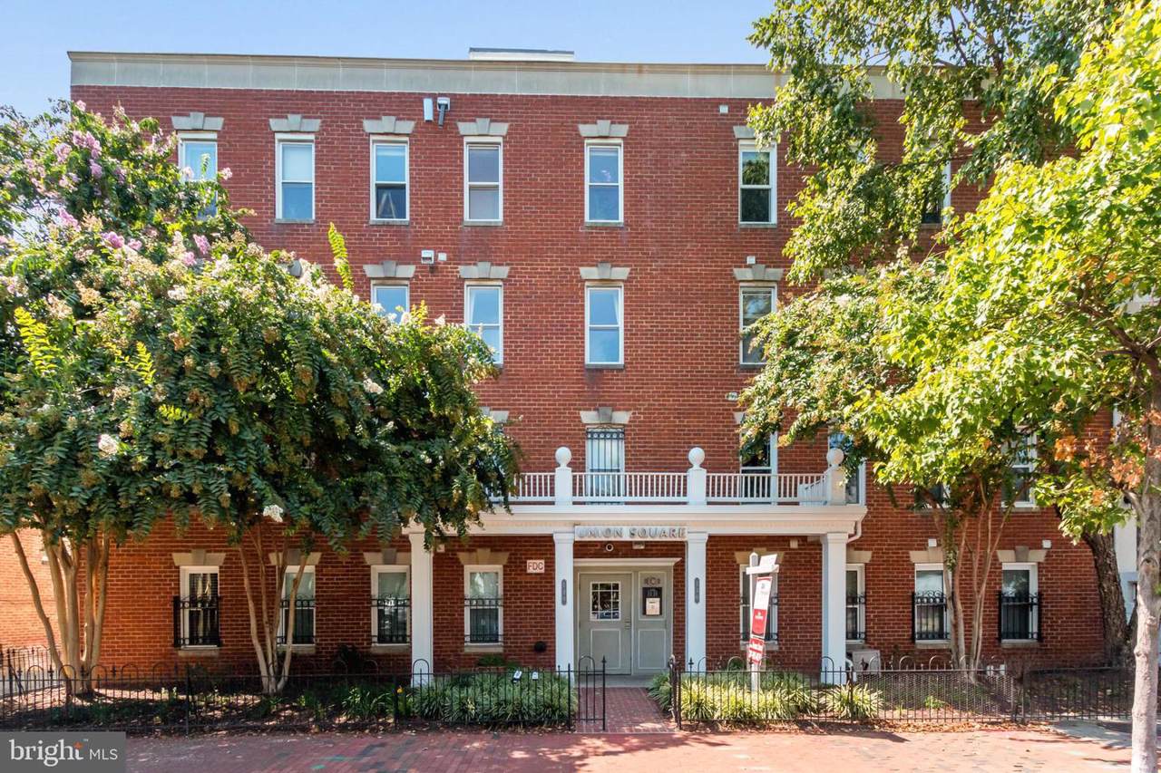 730 11TH Street - Photo 1