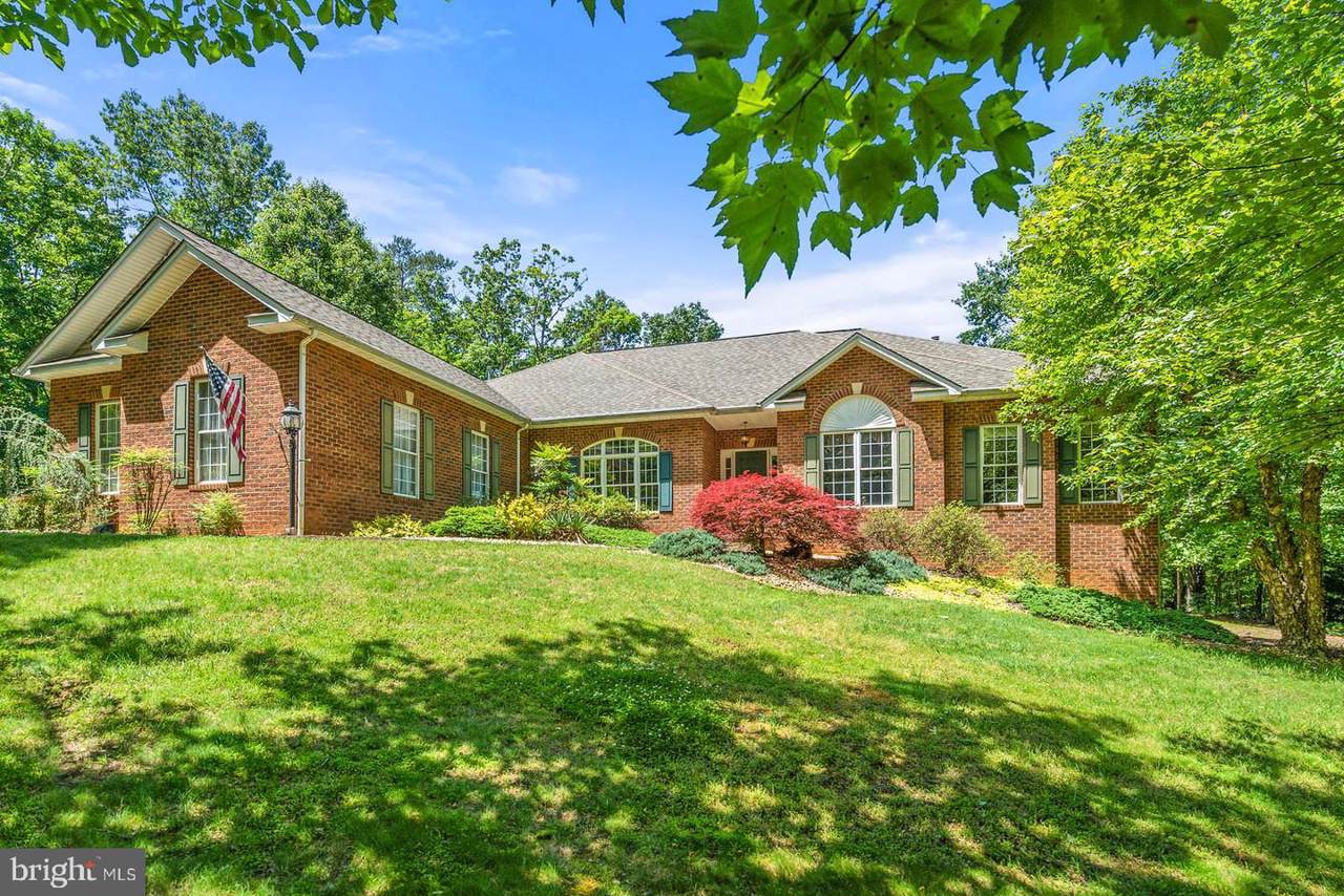 6134 Walker's Hollow Way - Photo 1