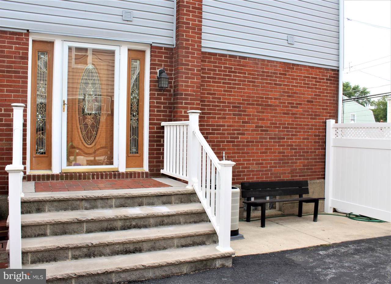 737 Fairview Road - Photo 1