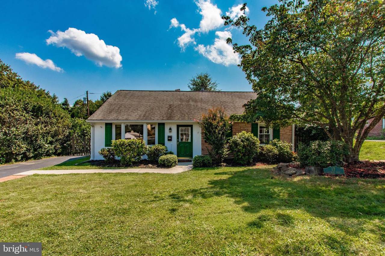 17 Longwood Drive - Photo 1
