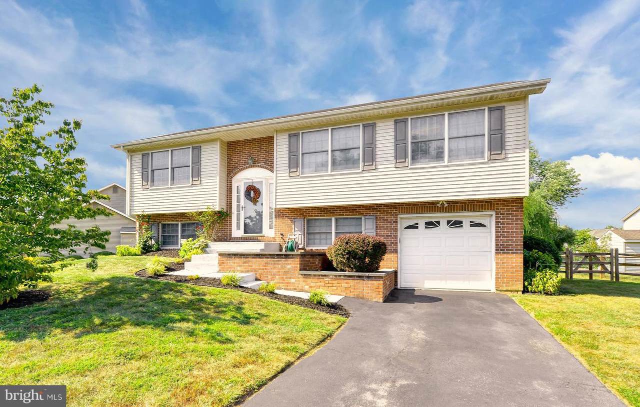 22 Monticello Drive - Photo 1