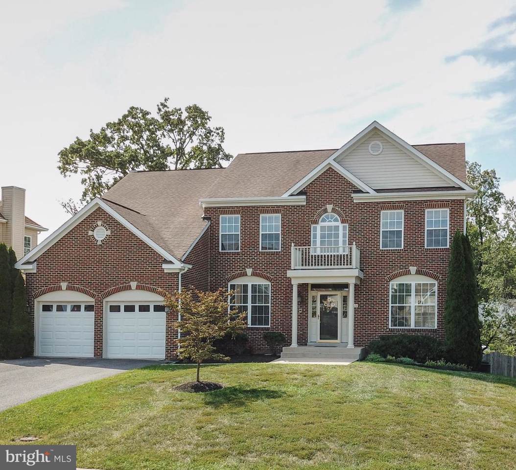 123 Nassau Drive - Photo 1