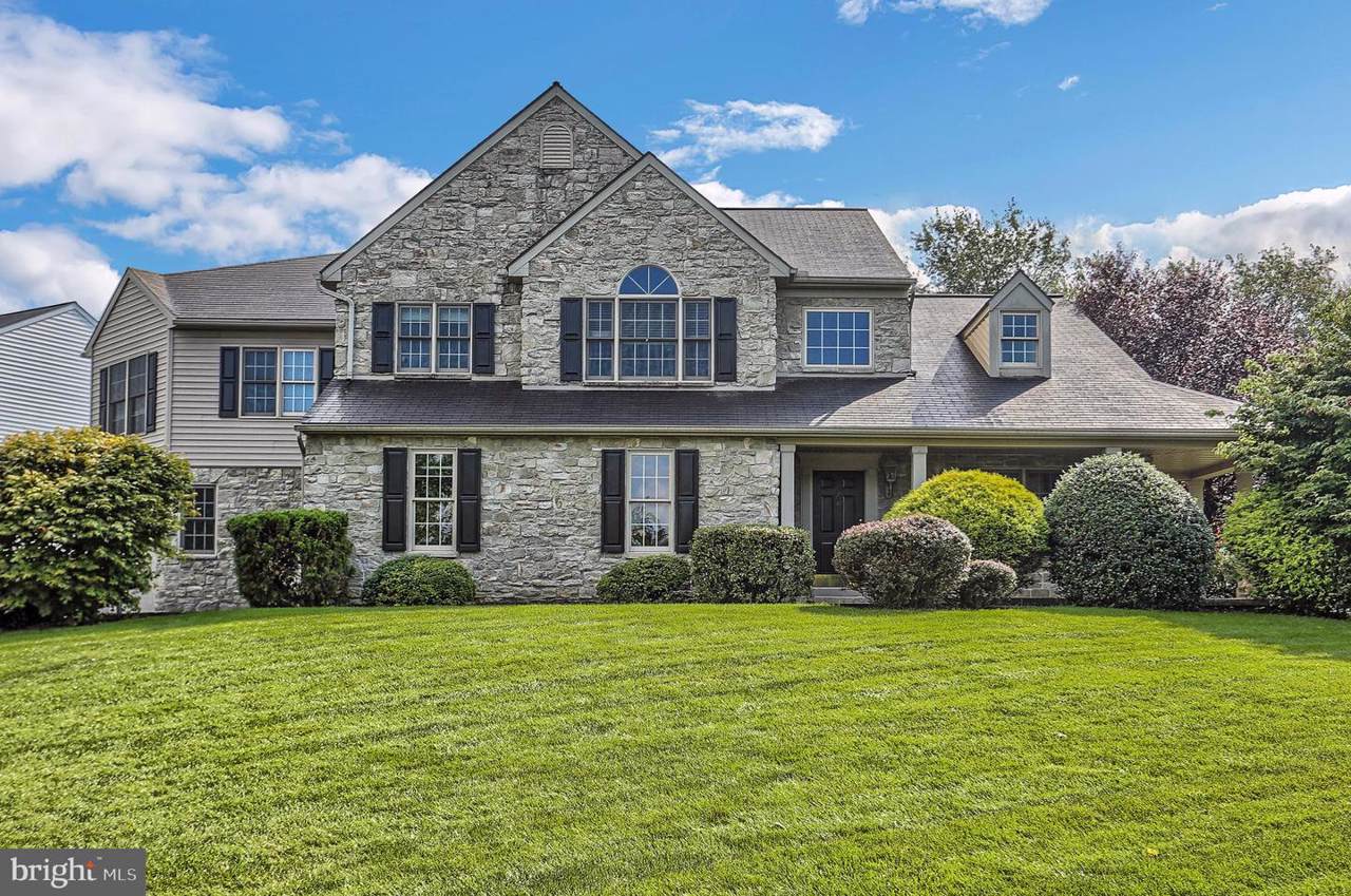 980 Muirfield Drive - Photo 1