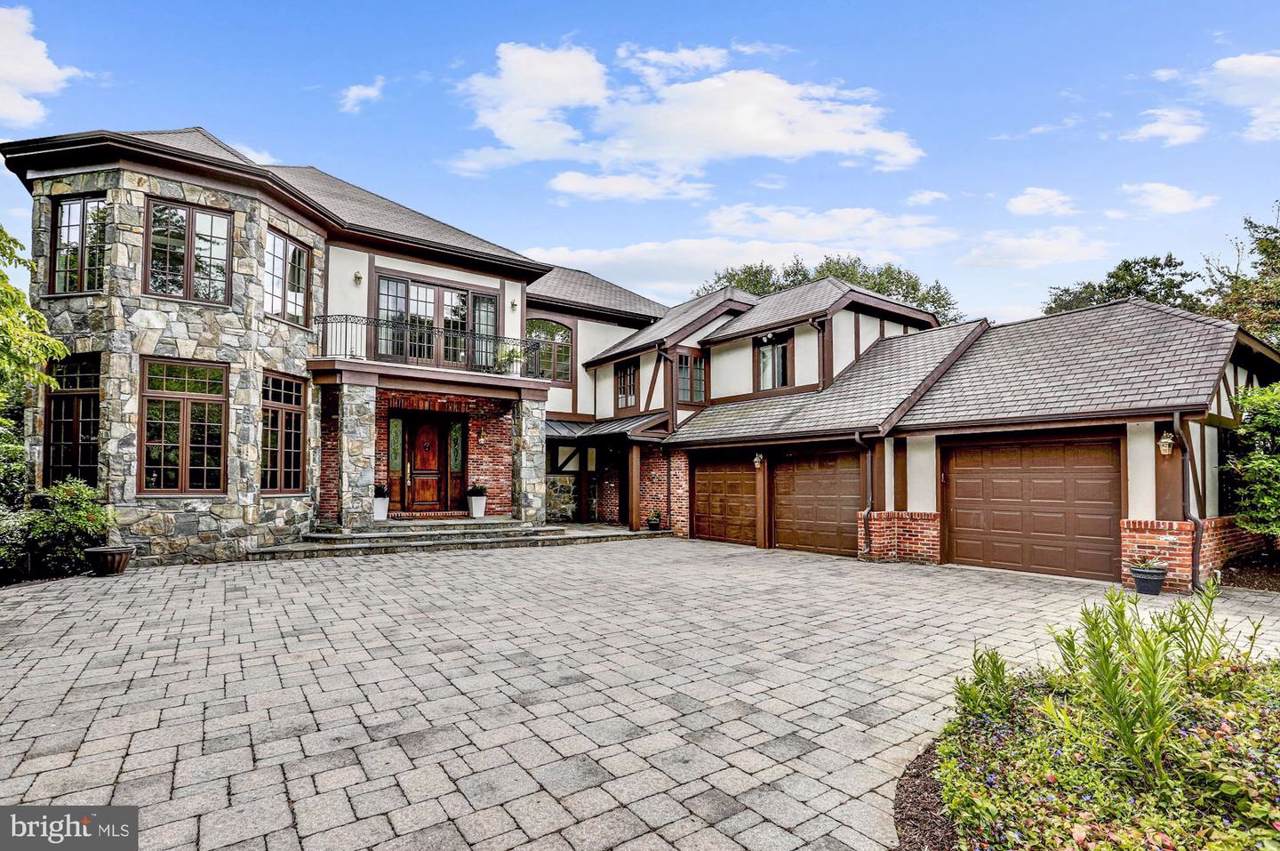 1080 Cedrus Lane - Photo 1