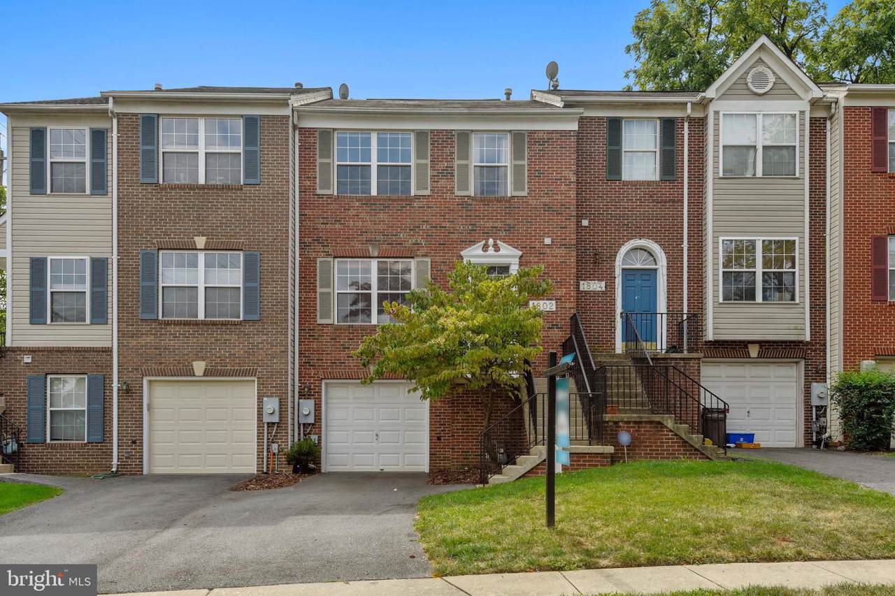 1802 Lansdowne Way - Photo 1