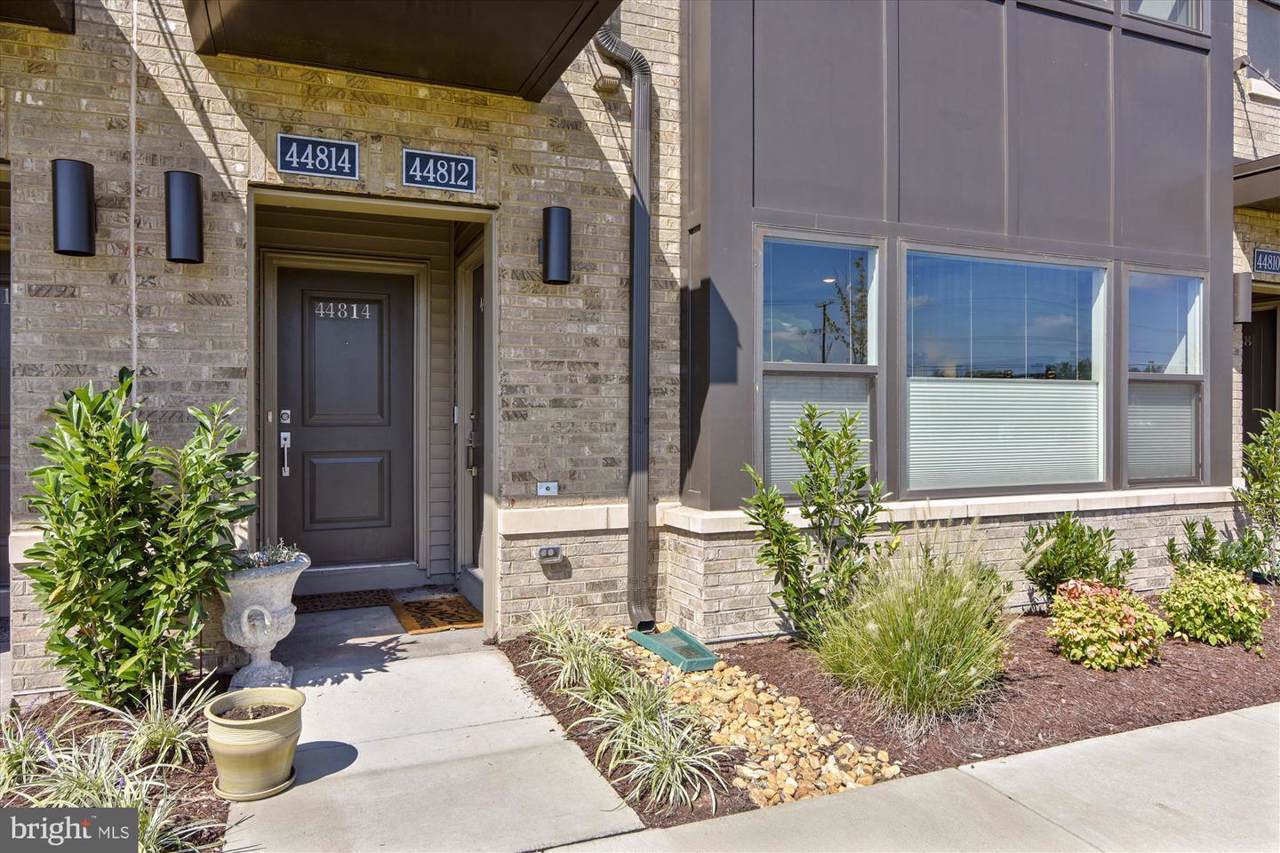 44812 Tiverton Square - Photo 1