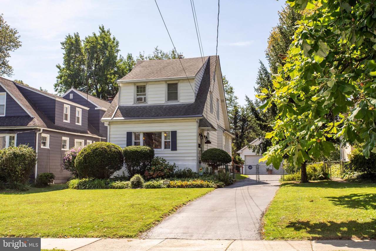 52 Stratford Avenue - Photo 1