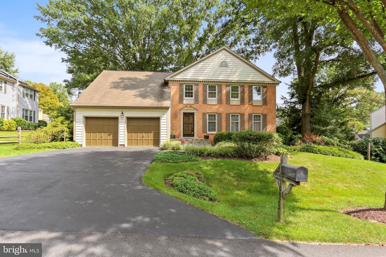 10025 Dellcastle Road - Photo 1