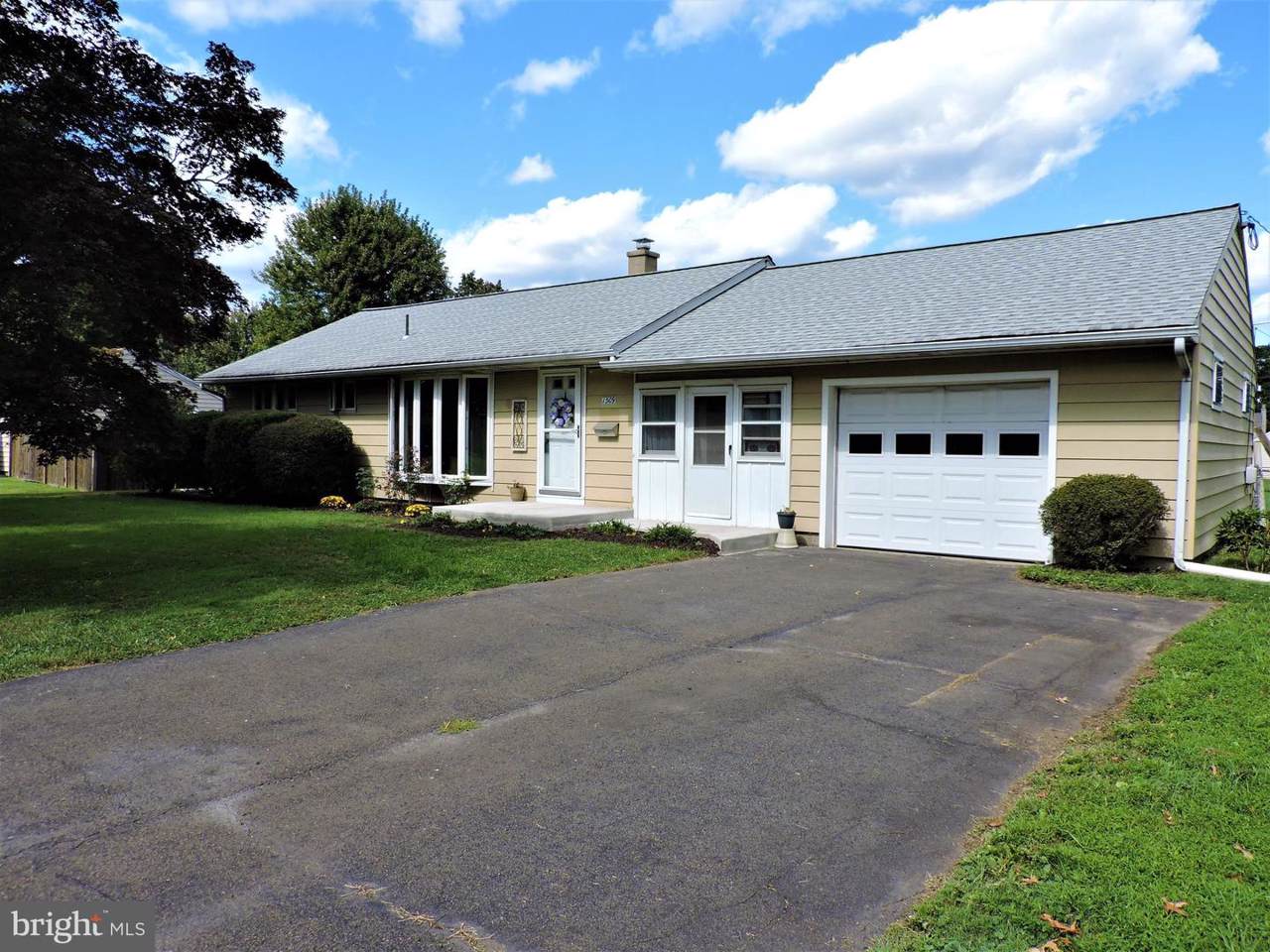 1309 Clyde Road - Photo 1
