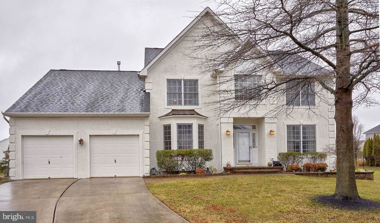 9 Bay Hill Court - Photo 1