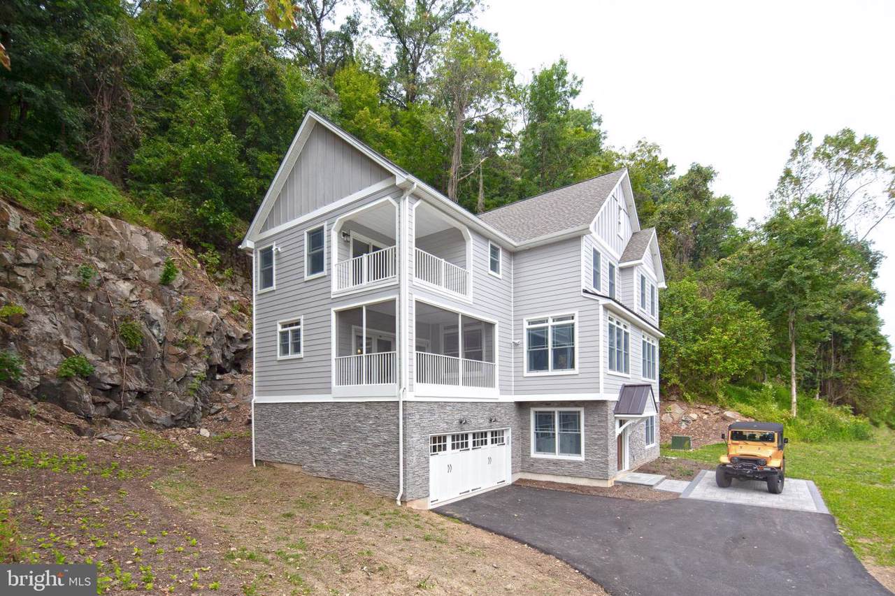 1855 River Road - Photo 1