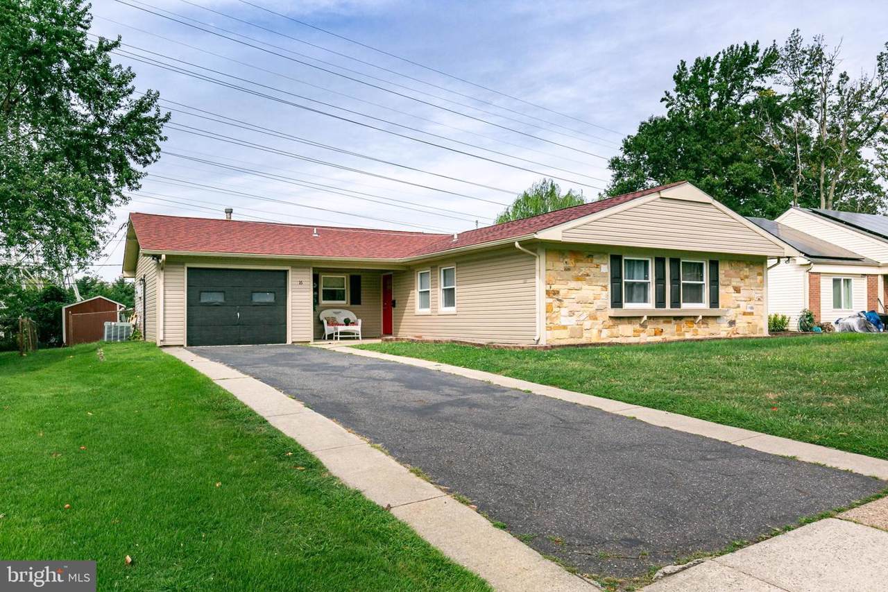 16 Niagara Lane - Photo 1