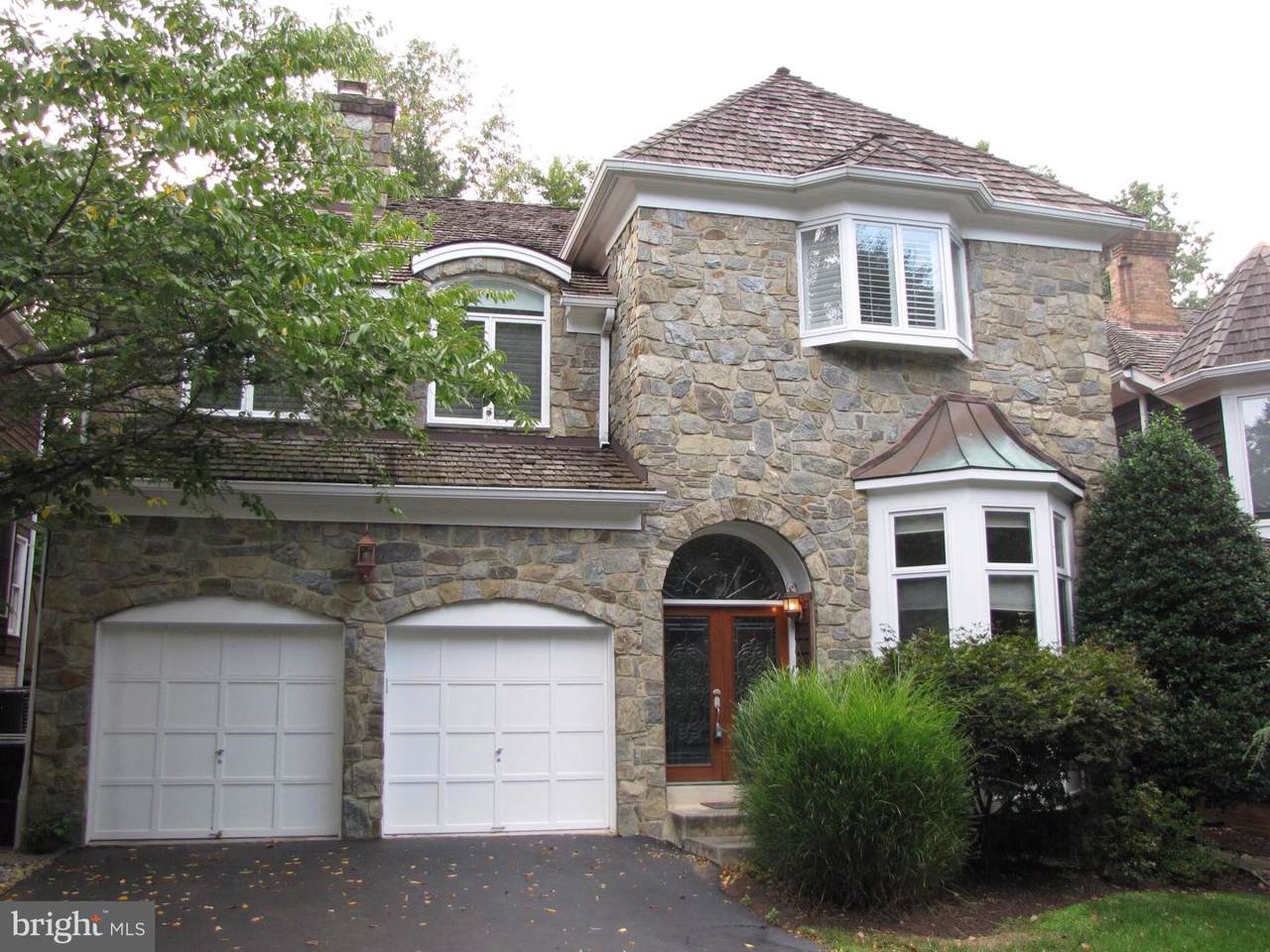10314 Thornbush Lane - Photo 1
