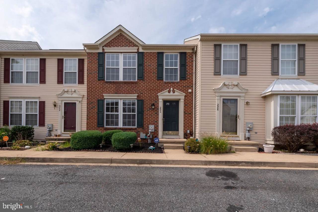 224 Bridlewood Drive - Photo 1