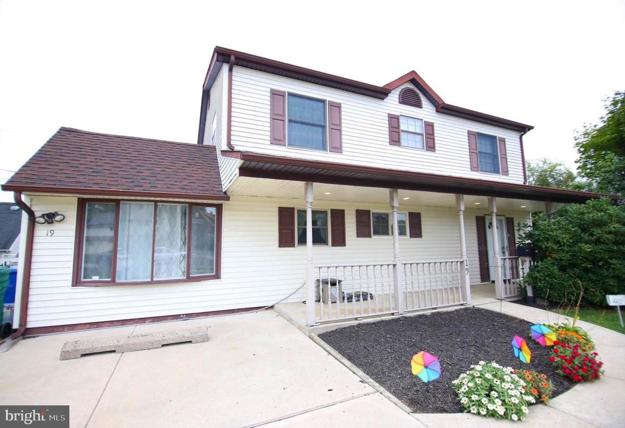 19 Woodbine - Photo 1