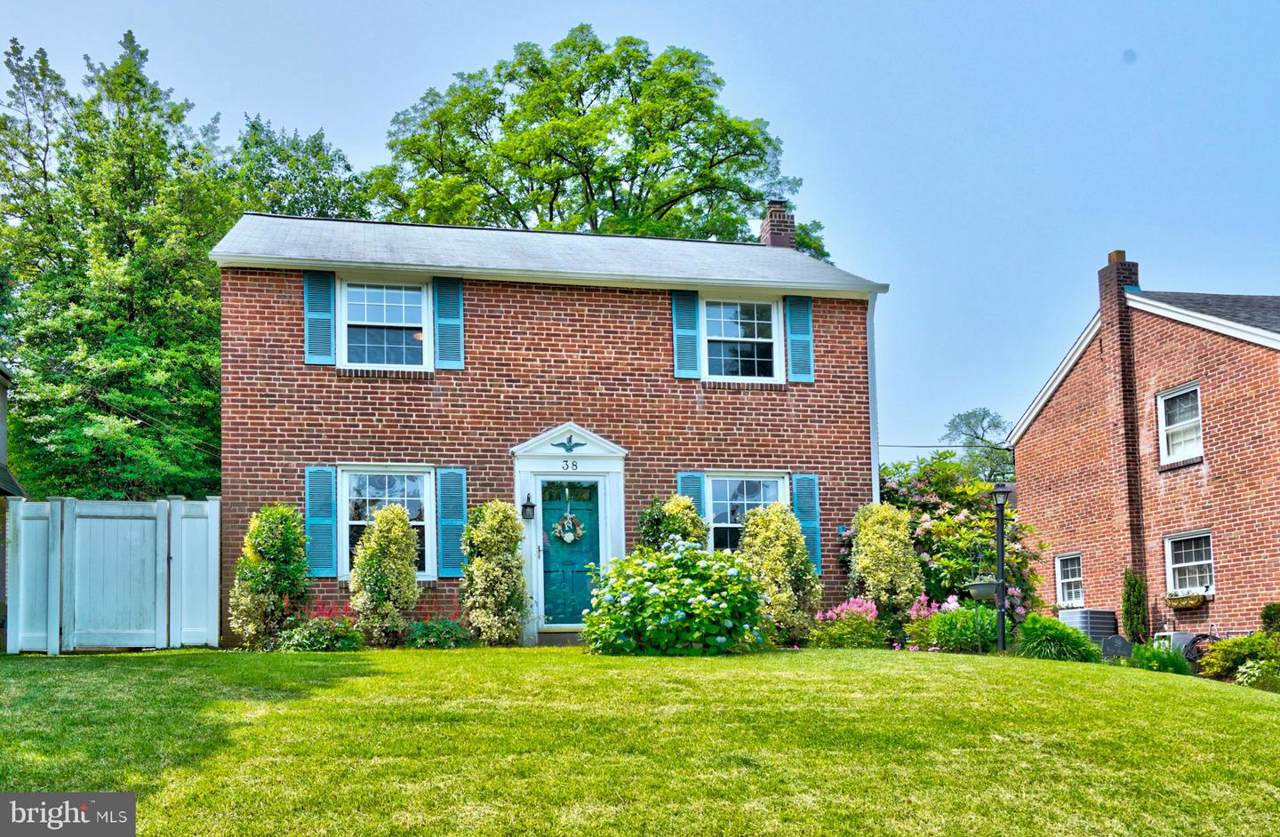 38 Wayne Avenue - Photo 1