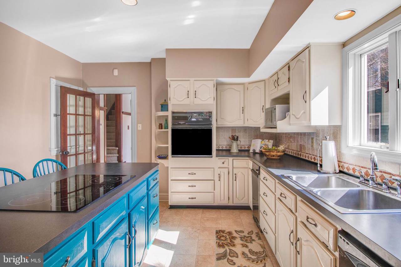 522 Walnut Street - Photo 1