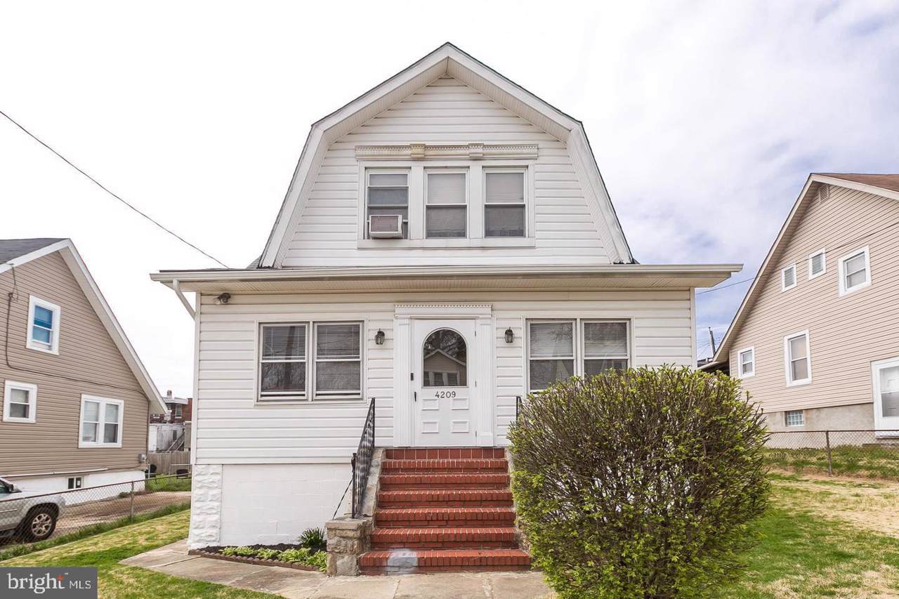 4209 Arizona Avenue - Photo 1