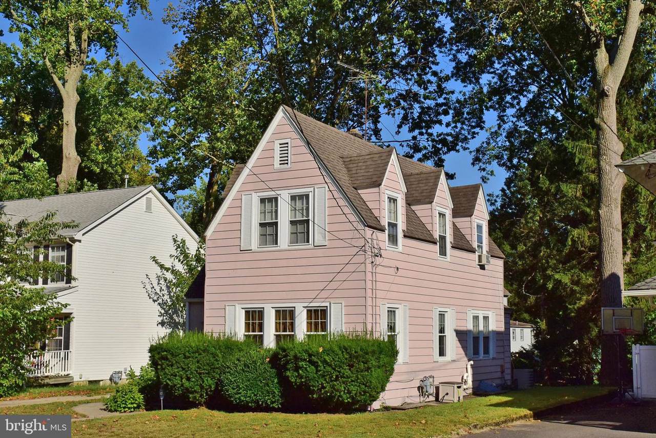 232 Grape Street - Photo 1