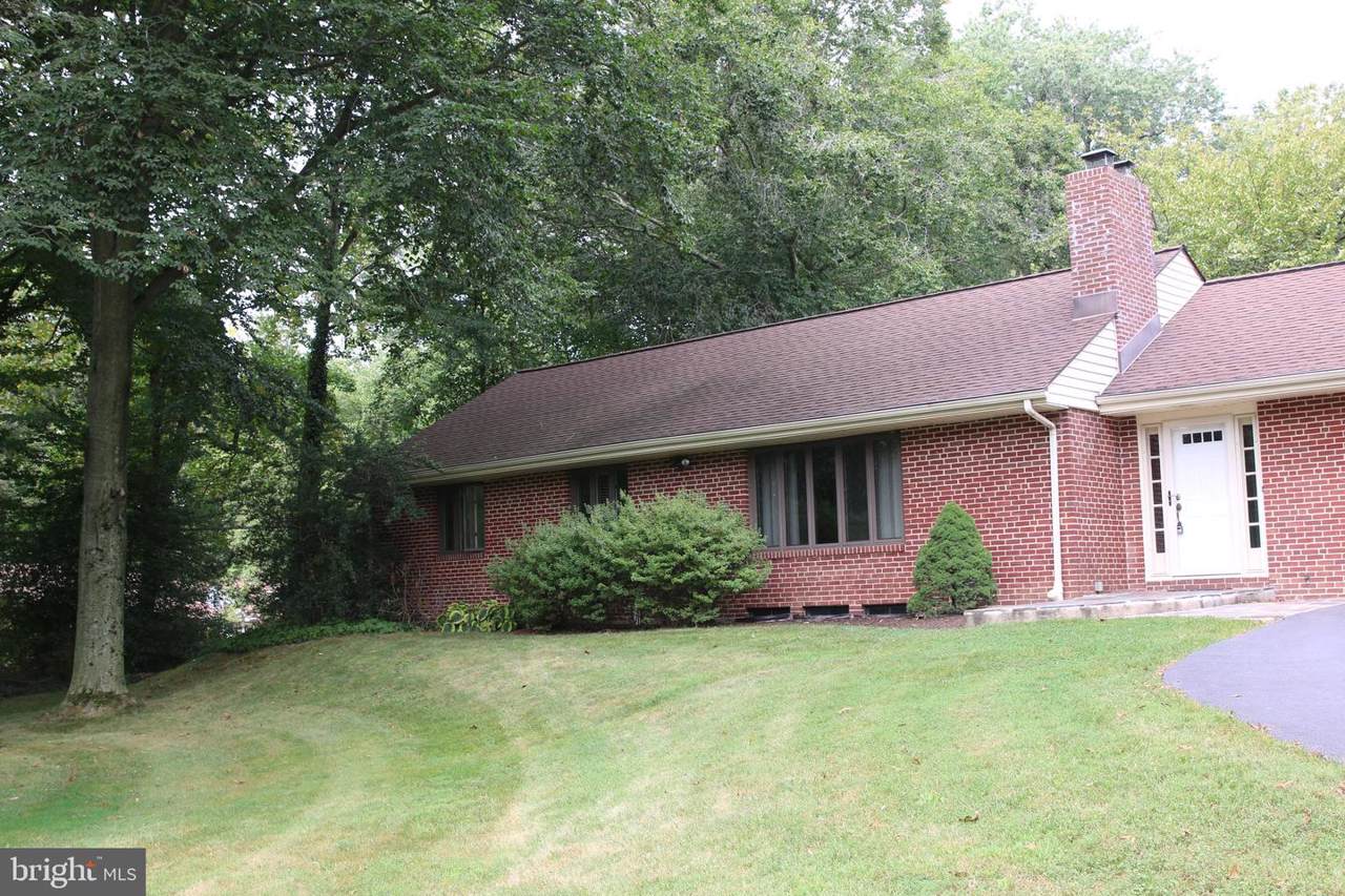 112 Banbury Drive - Photo 1