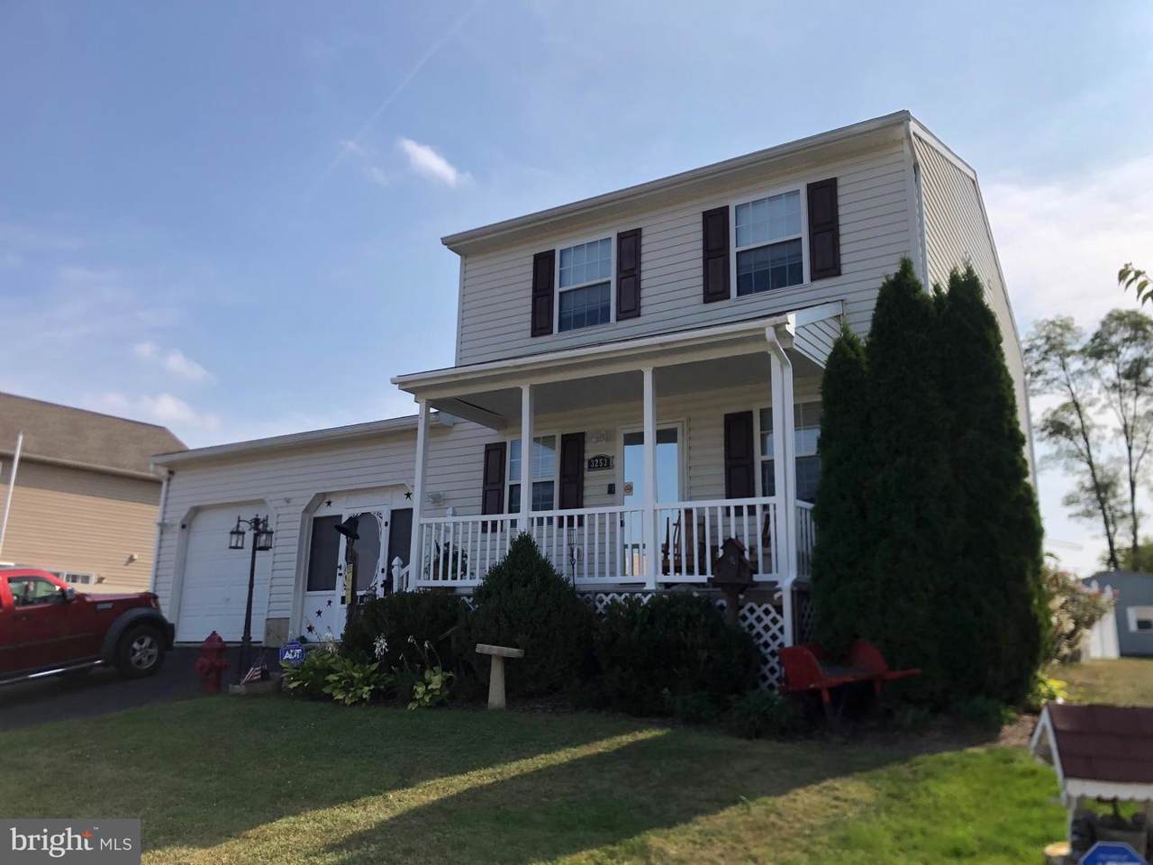 3253 Staunton Avenue - Photo 1