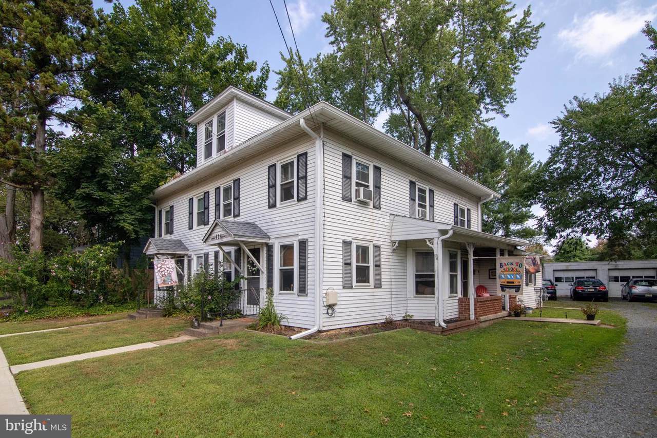 414 Village Rd E - Photo 1