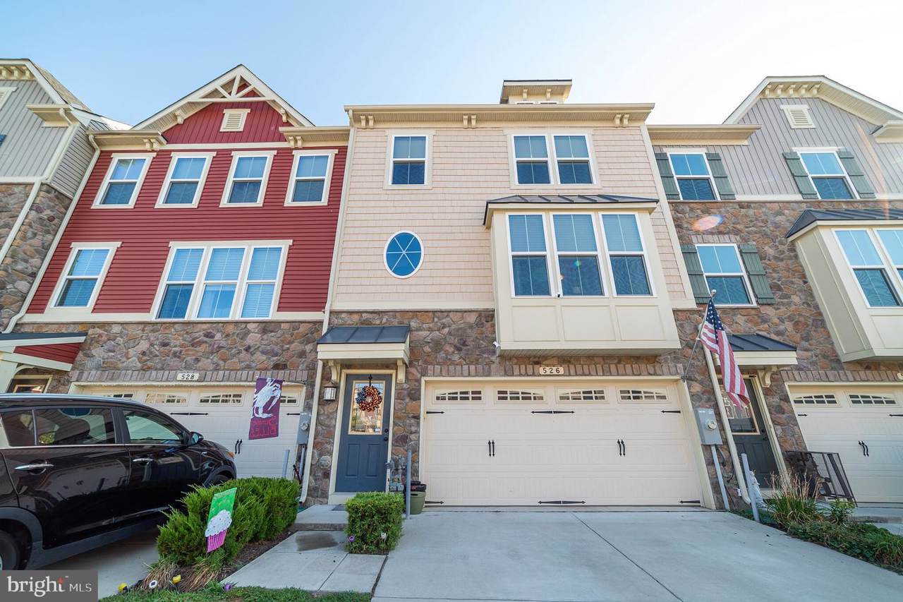 526 Fox River Hills Way - Photo 1