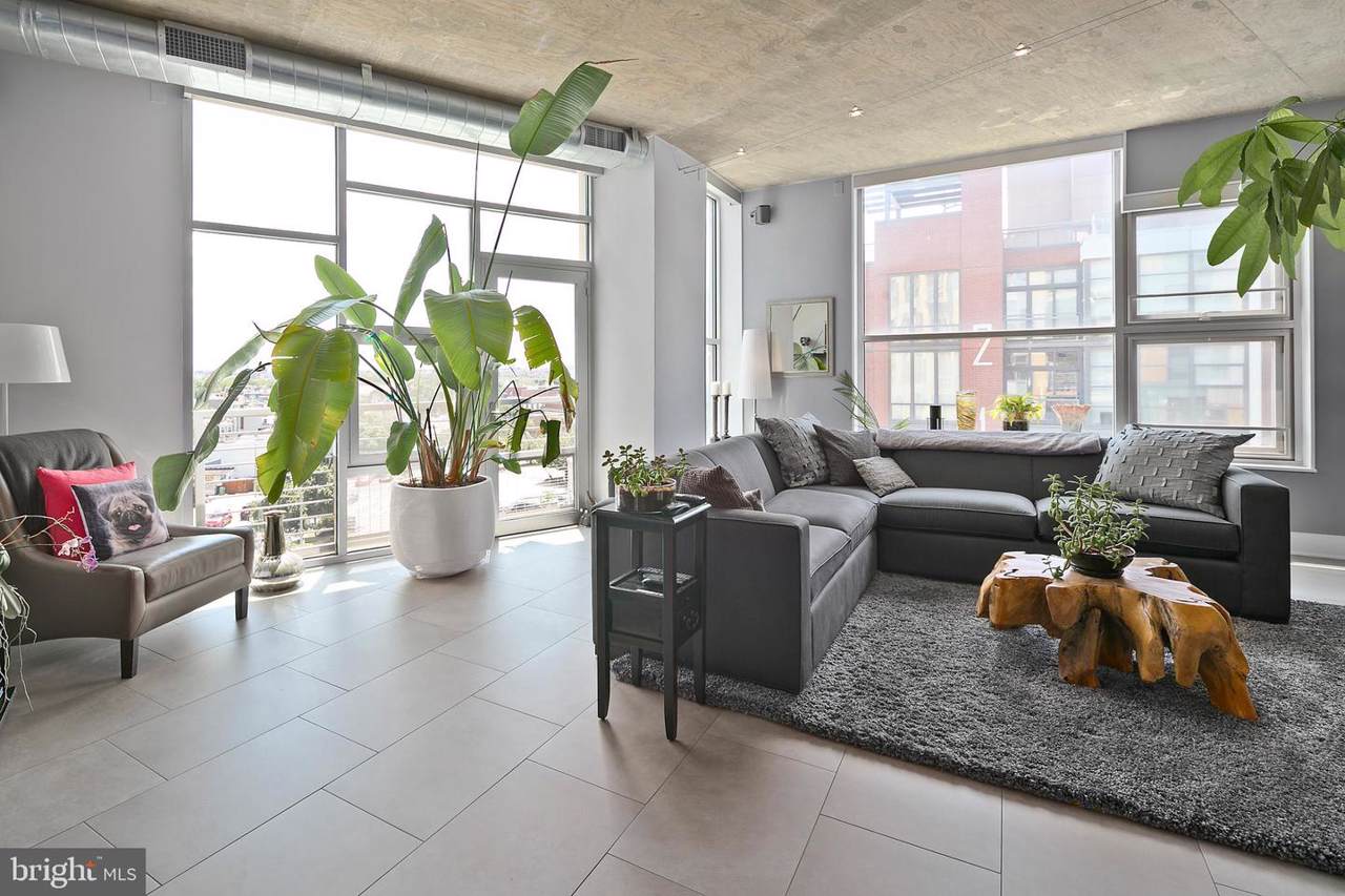 929 Florida Avenue - Photo 1