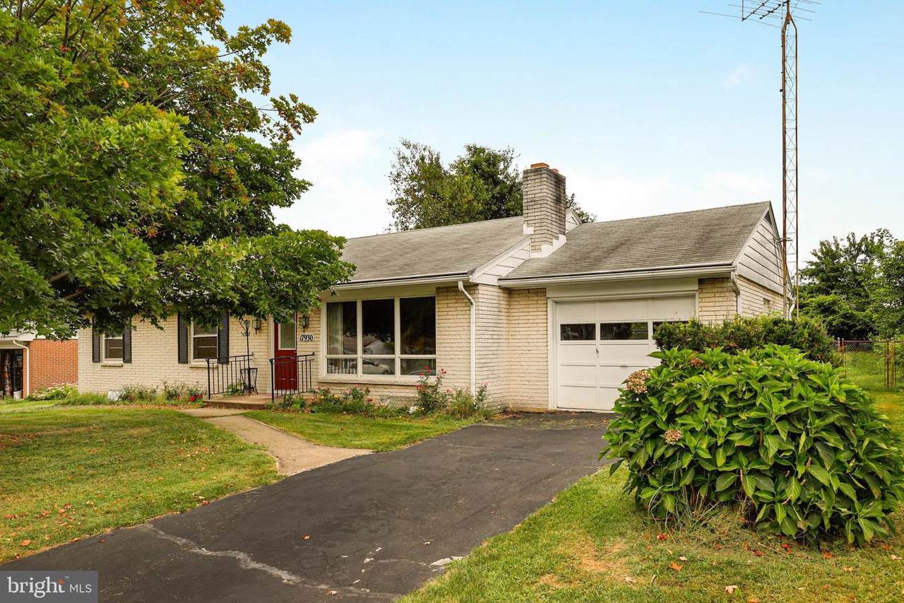 17930 Oak Ridge Drive - Photo 1