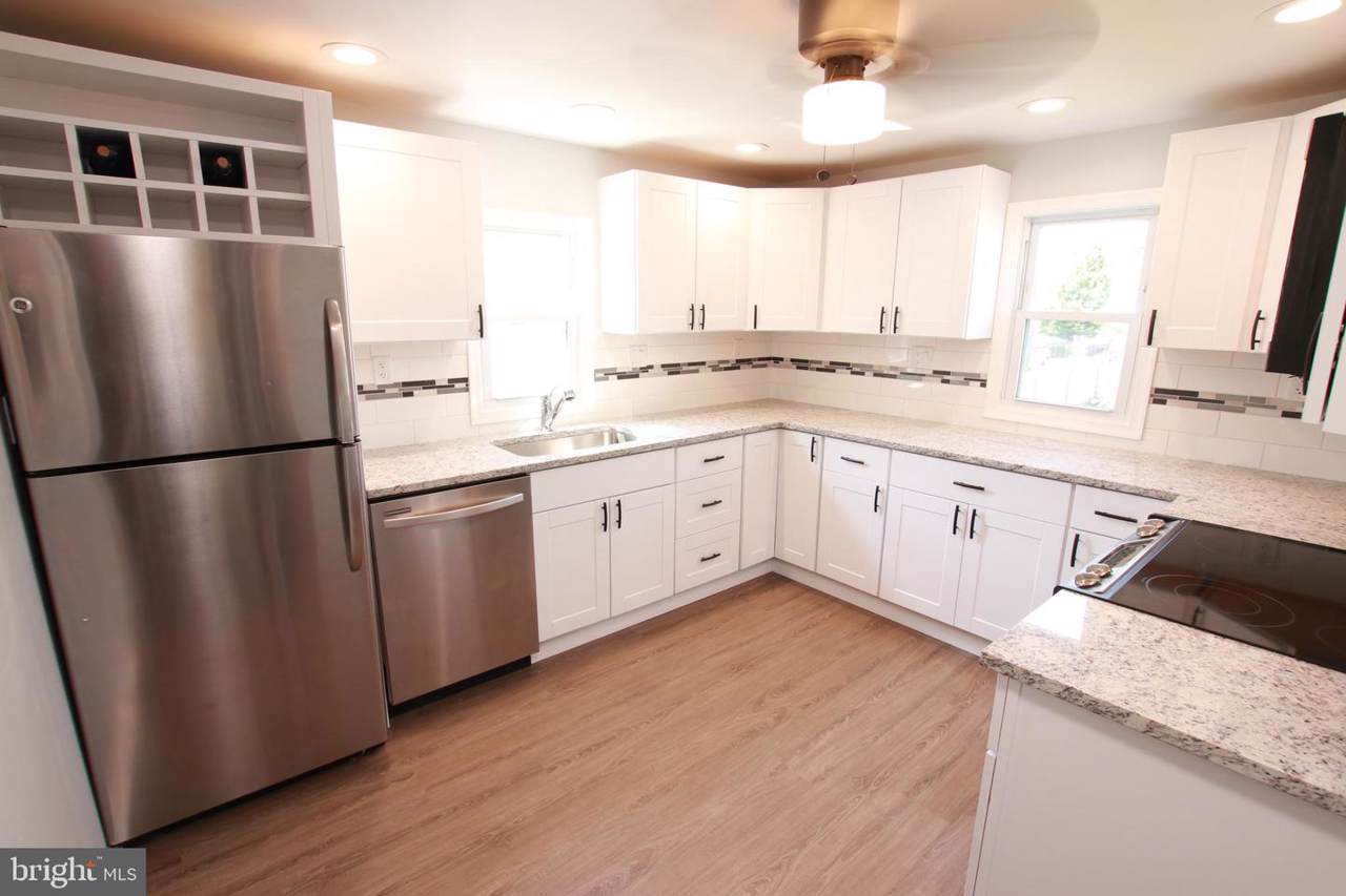 2512 Peck Avenue - Photo 1