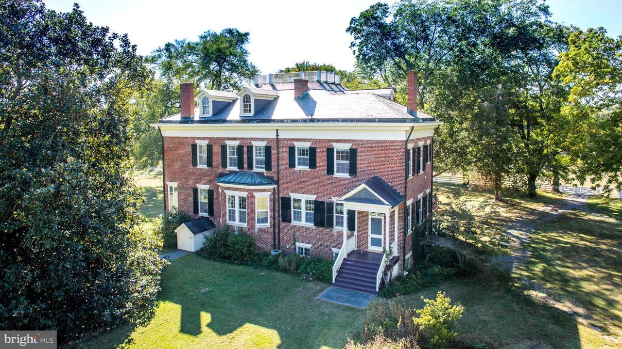 1 Newstead Lane - Photo 1