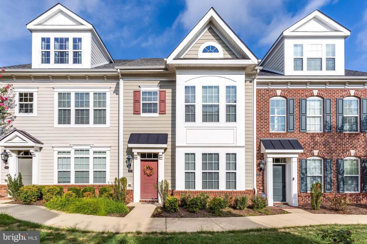 33 Steeplechase Drive - Photo 1