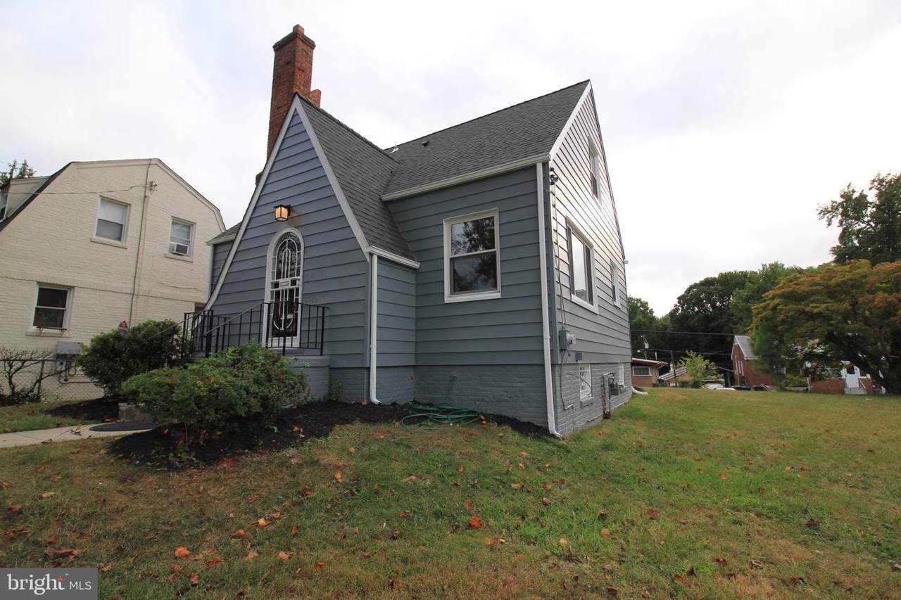 4464 Alabama Avenue - Photo 1
