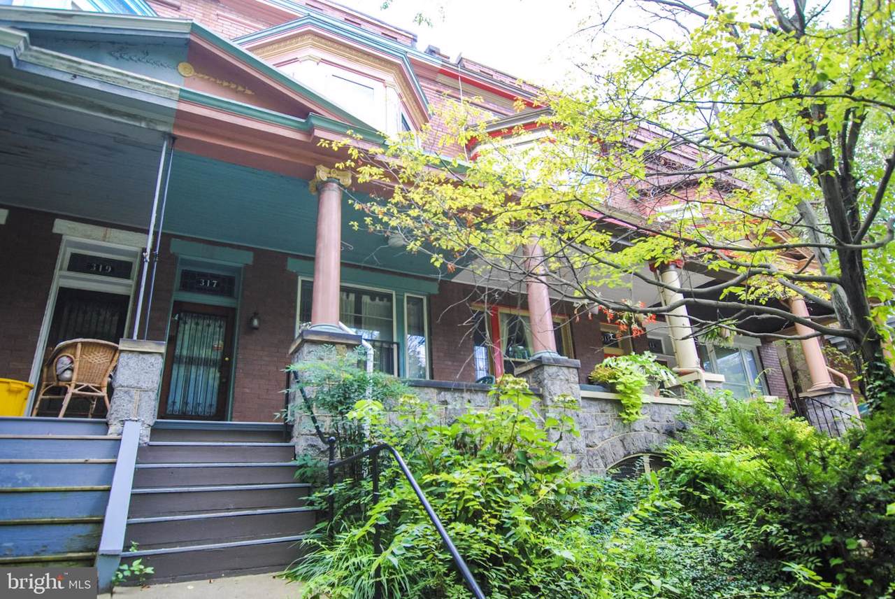 317 33RD Street - Photo 1