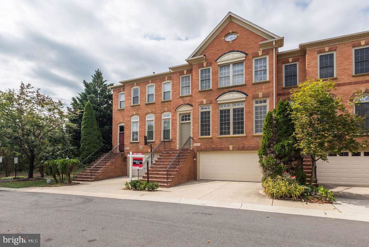 13316 Sunny Brooke Place - Photo 1