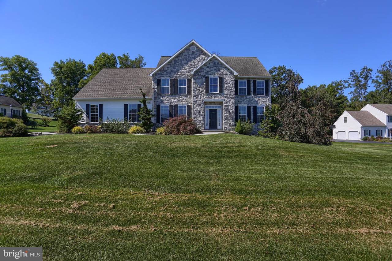 917 Meadowood Circle - Photo 1