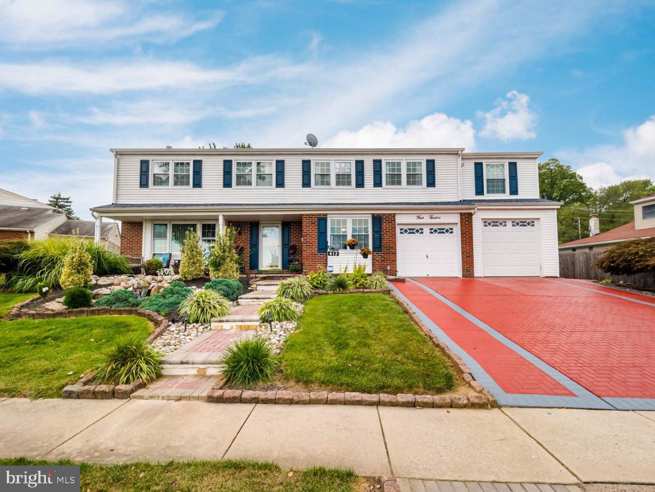 412 Queen Anne Drive - Photo 1