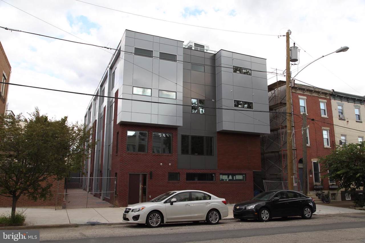 867 Corinthian Avenue - Photo 1