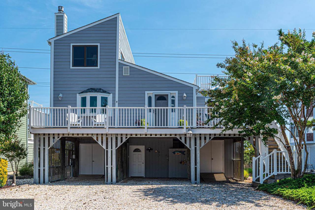 36817 Bayside Drive - Photo 1