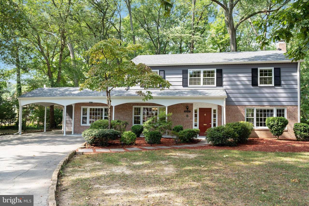 4215 Robertson Boulevard - Photo 1