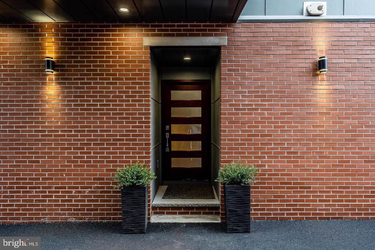 234 Greenwich Street - Photo 1