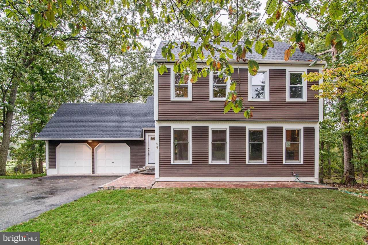 19 Nottingham Drive - Photo 1