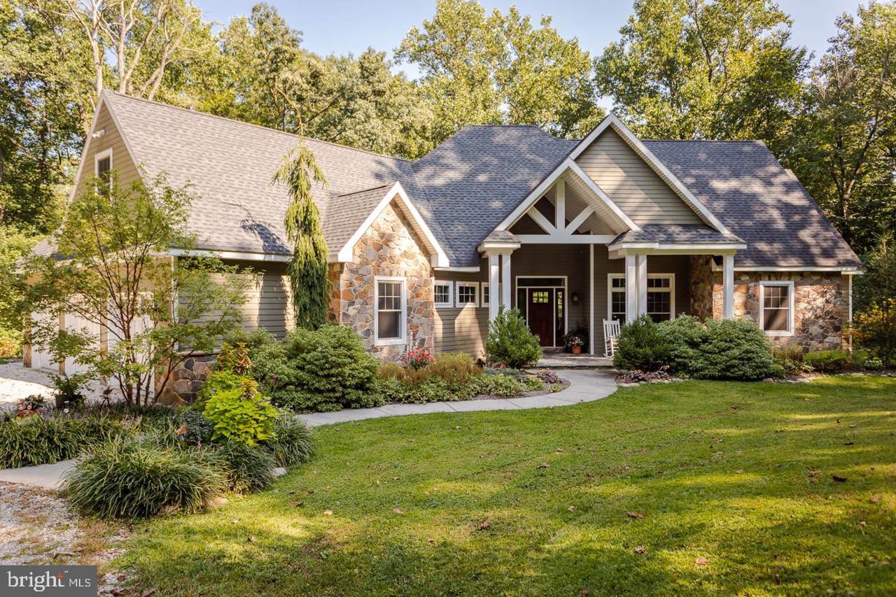 27 Salaneck Road - Photo 1