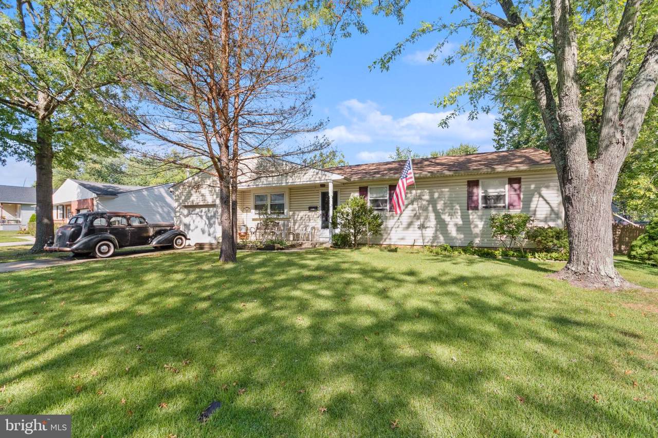 121 Jacqueline Avenue - Photo 1