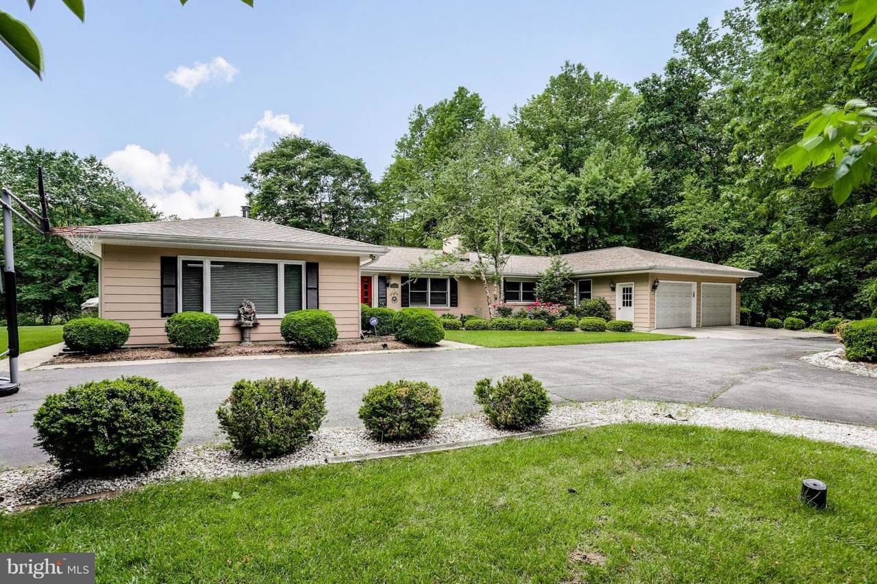 3906 Shore Drive - Photo 1