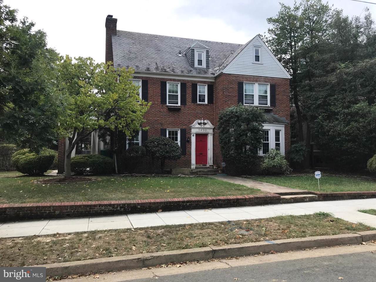 1400 Montague Street - Photo 1