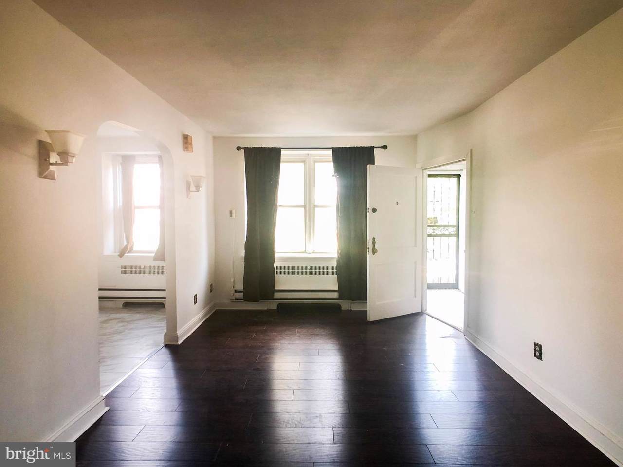 105 Saint Laurence Road - Photo 1