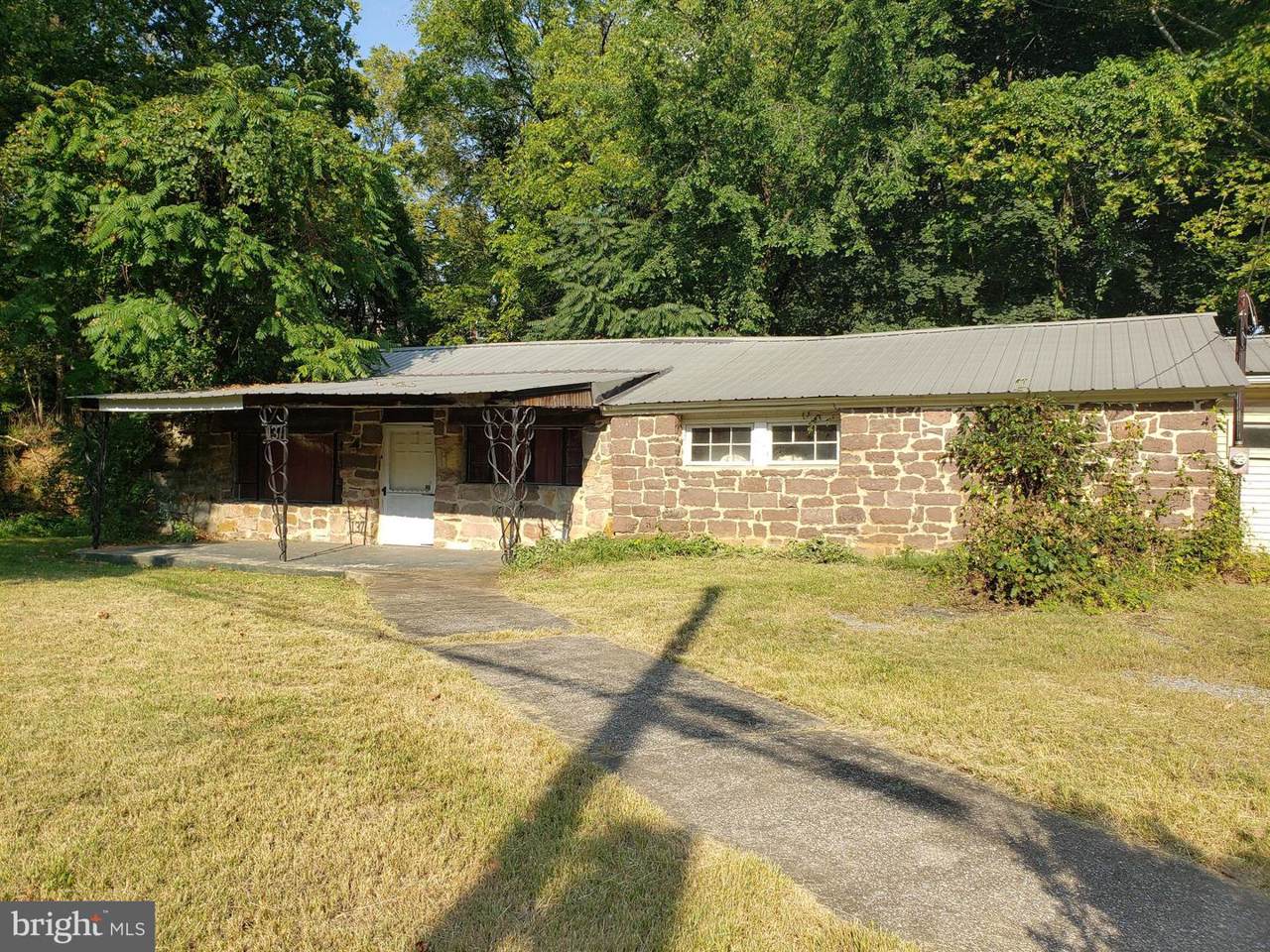 137 Creek Road - Photo 1